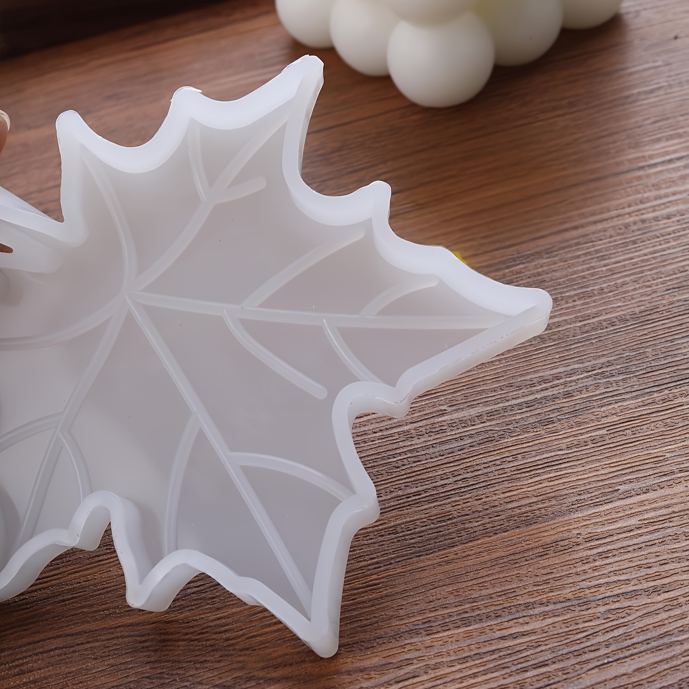 1PC Maple Leaf shaped Silicone - огляд і ціна Soap Making Dish