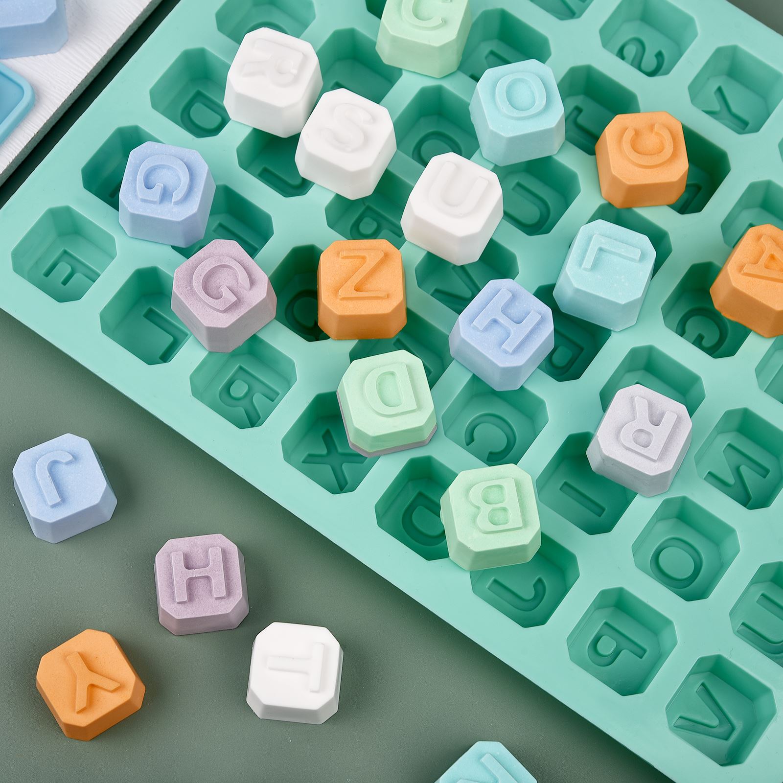 48 Letter Enghish Alphabet let - огляд і ціна Soap Making Dish